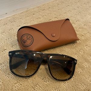 Tortoise Oversized Ray-Ban Sunglasses